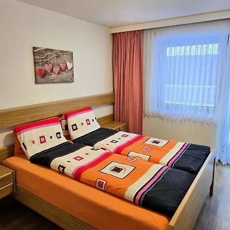 Apartment Adonis *